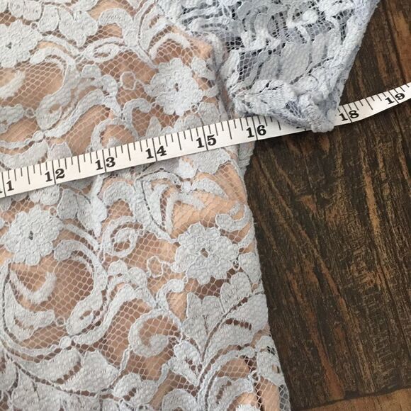 BCBGMAXAZRIA | Lt Blue/Nude Cacey Lace Top | XS - Picture 8 of 8